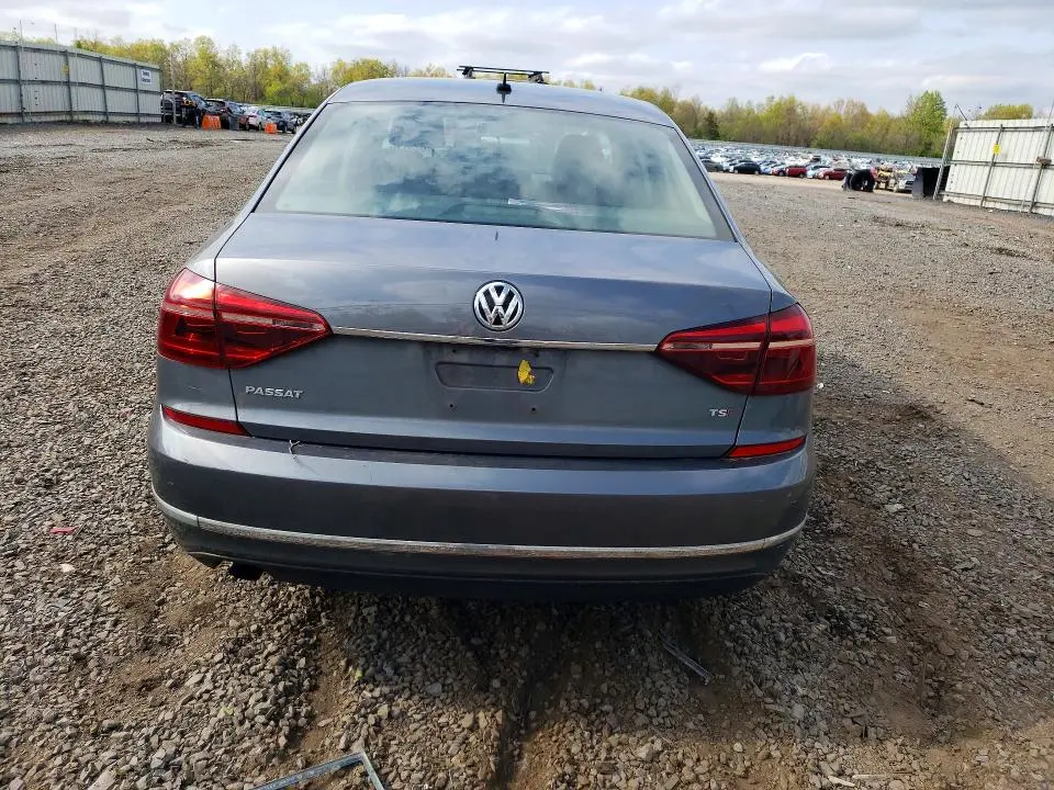 2017 VOLKSWAGEN PASSAT S  