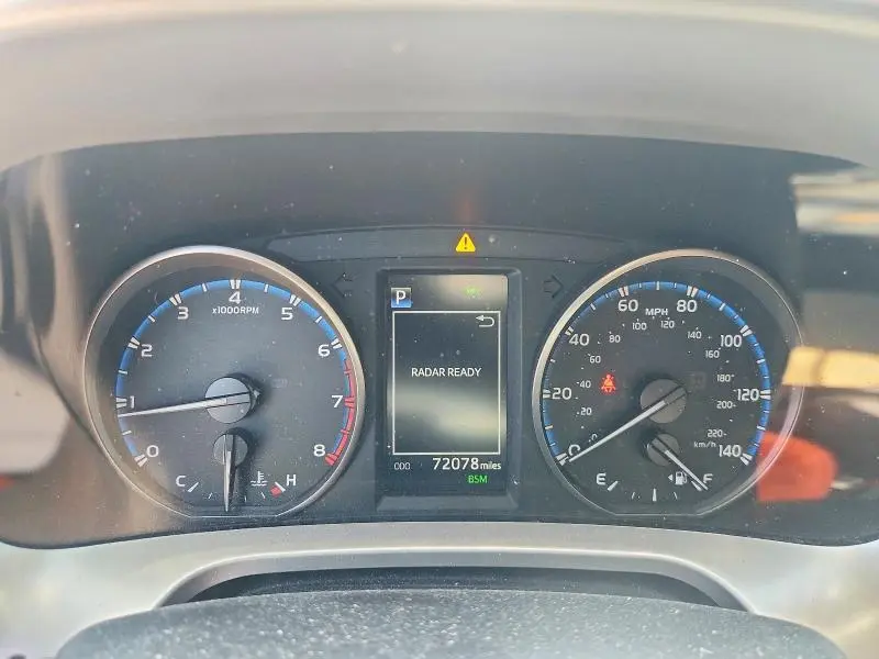 2018 TOYOTA RAV4 XLE  