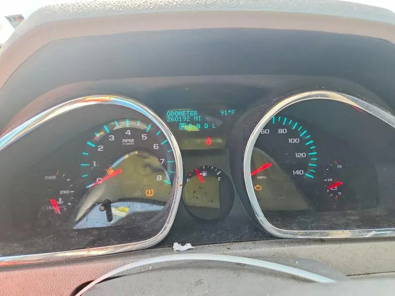 2010 CHEVROLET TRAVERSE LS  