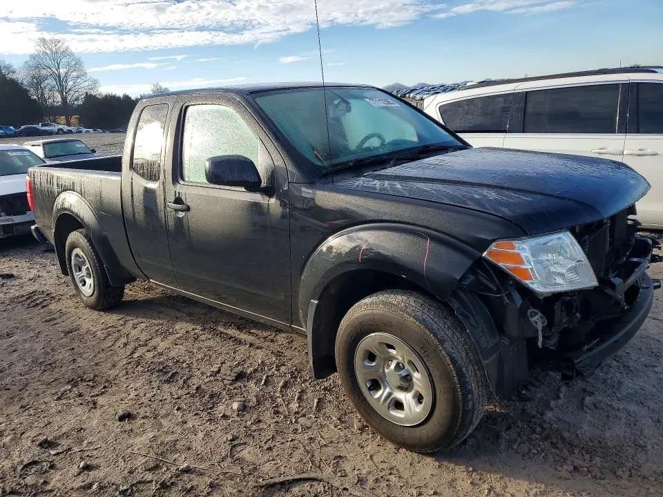 2017 NISSAN FRONTIER S  