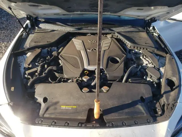 2018 INFINITI Q50 LUXE