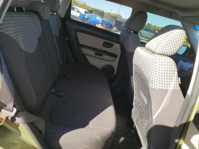 2011 KIA SOUL +  