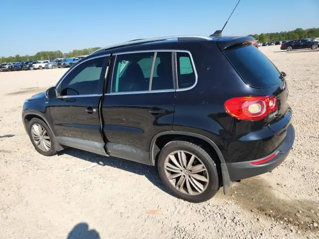 2010 VOLKSWAGEN TIGUAN S  