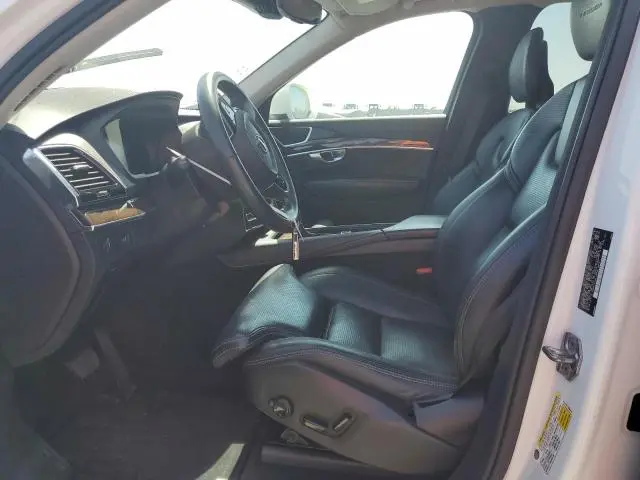 2017 VOLVO XC90 T6  