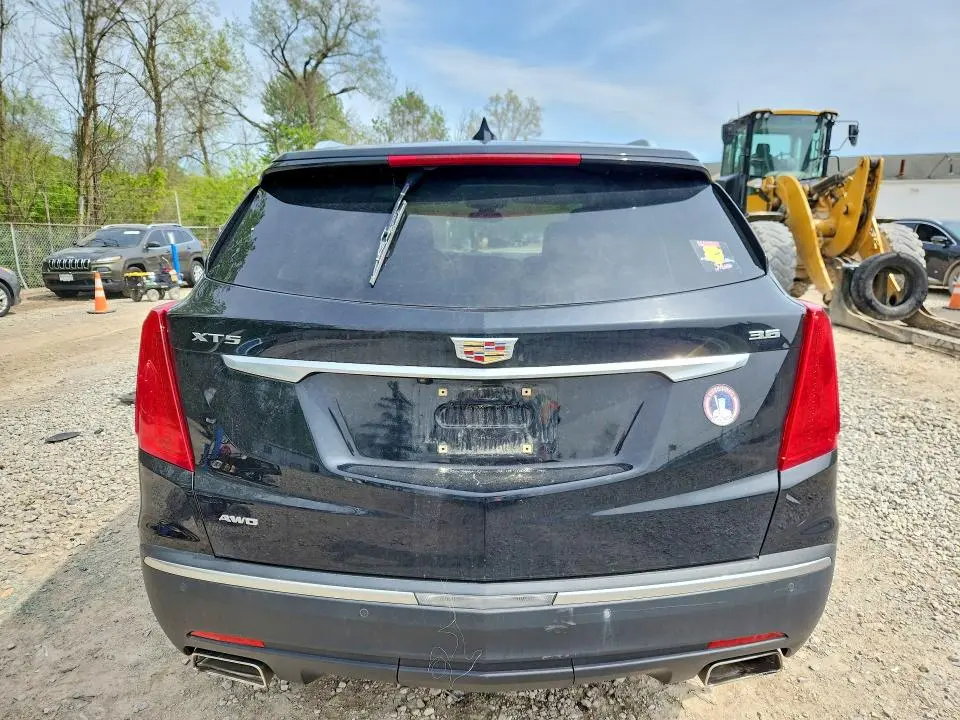 2017 CADILLAC XT5 LUXURY  