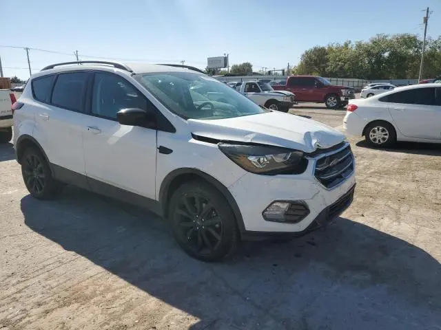 2019 FORD ESCAPE SE  