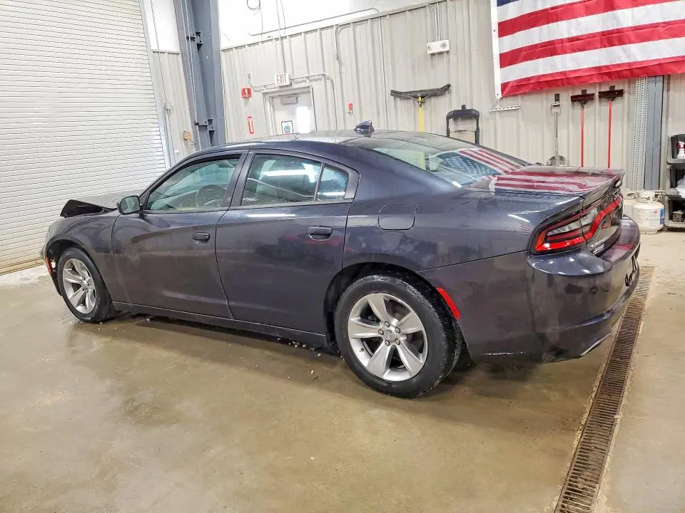 2017 DODGE CHARGER SXT  