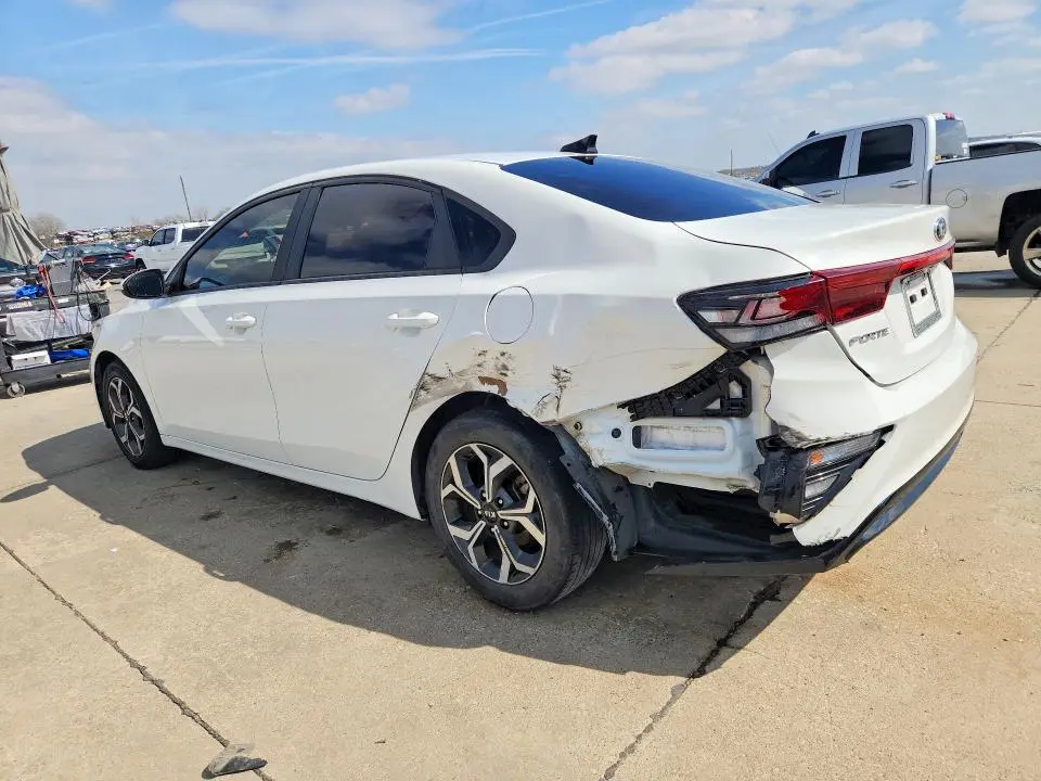 2021 KIA FORTE LXS  