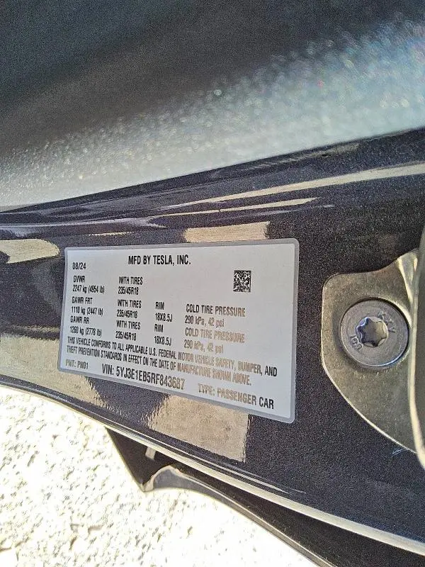 2024 TESLA MODEL 3   