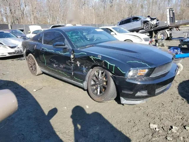 2011 FORD MUSTANG   