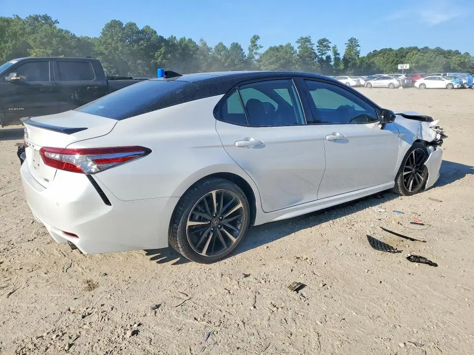 2019 TOYOTA CAMRY XSE  