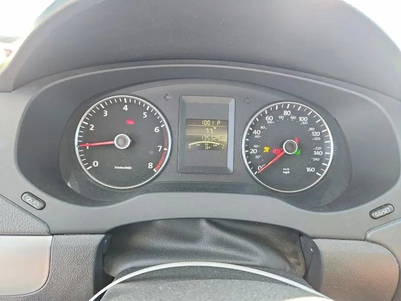 2013 VOLKSWAGEN JETTA SE  