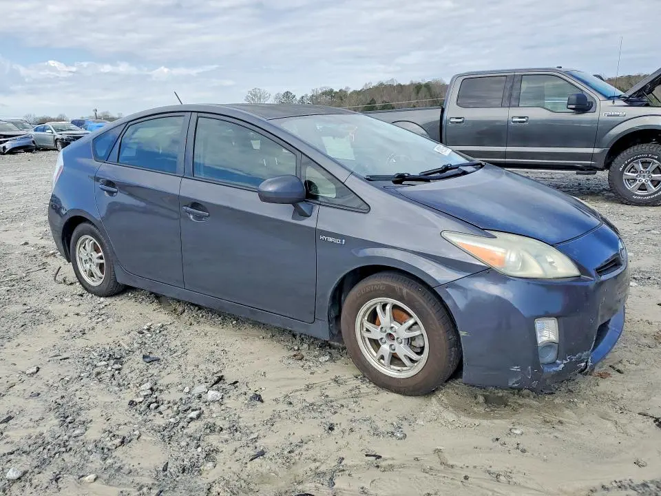 2011 TOYOTA PRIUS TWO  