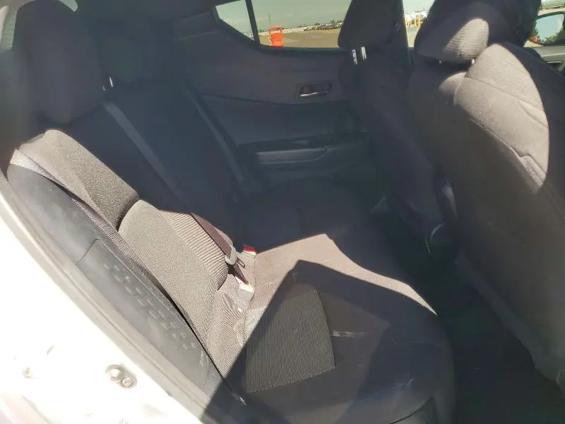 2019 TOYOTA C-HR LE  