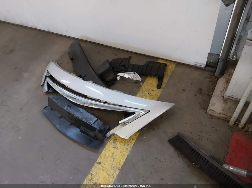 2019 NISSAN VERSA 1.6 SV