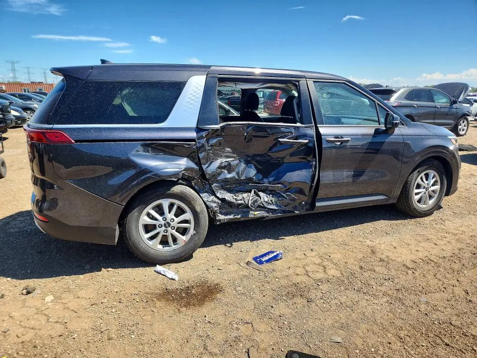 2023 KIA CARNIVAL LX  
