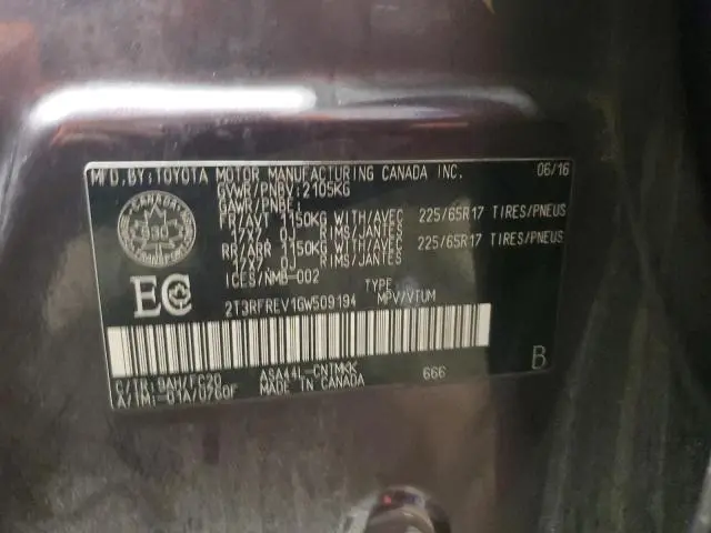 2016 TOYOTA RAV4 XLE  