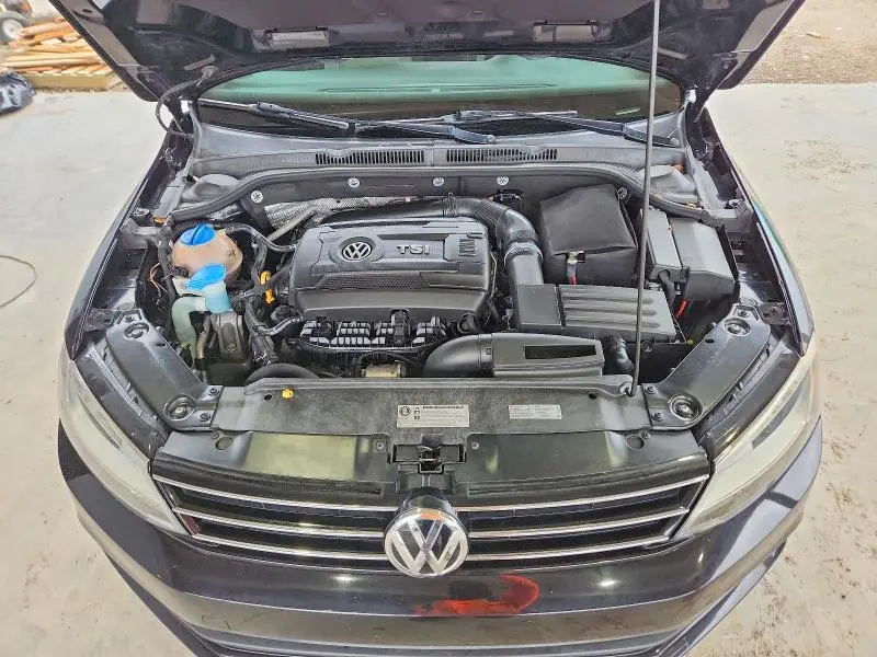 2016 VOLKSWAGEN JETTA SPORT  