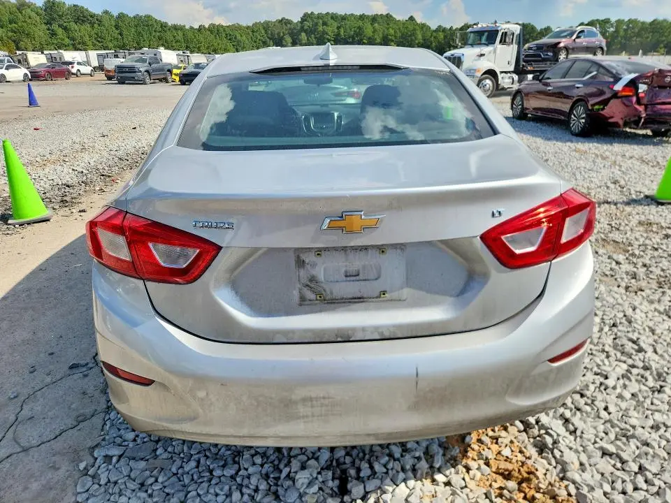 2016 CHEVROLET CRUZE LT  