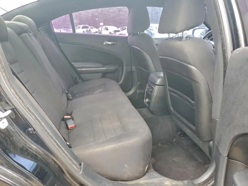 2013 DODGE CHARGER SE  