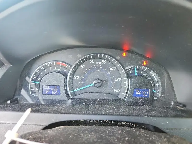 2014 TOYOTA CAMRY XLE V6  