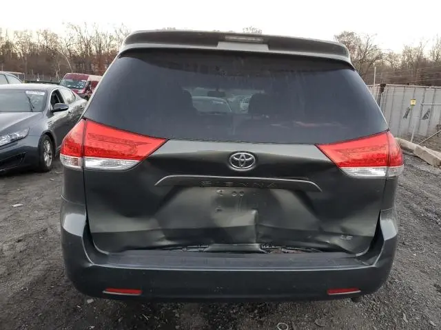2013 TOYOTA SIENNA   
