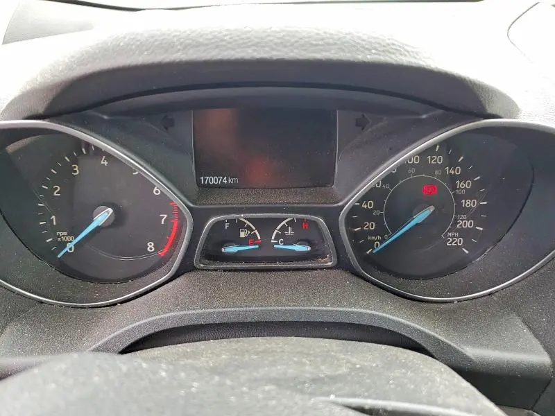 2017 FORD ESCAPE SE  
