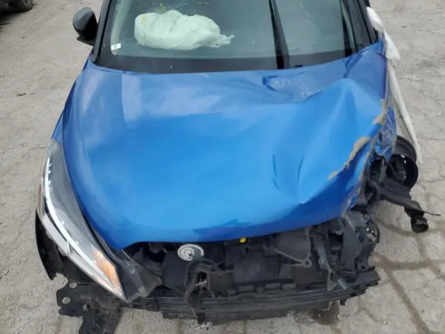 2021 NISSAN KICKS S  