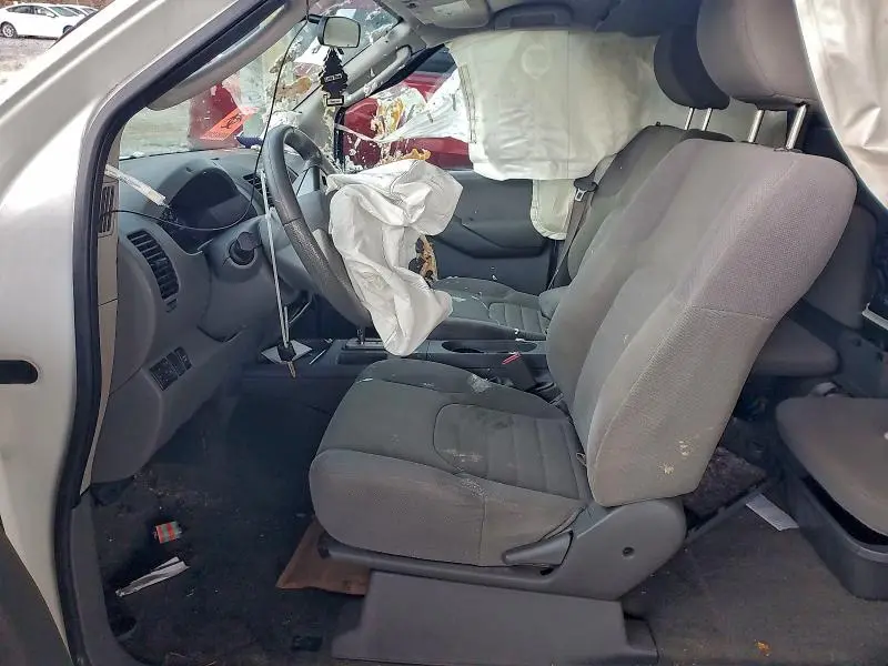 2010 NISSAN FRONTIER KING CAB SE  