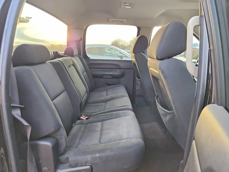 2011 CHEVROLET SILVERADO C1500 LS  