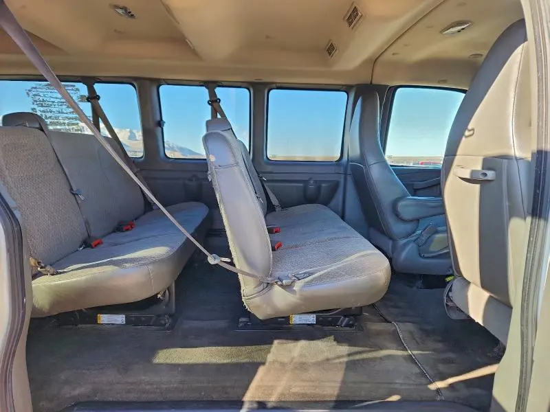 2017 CHEVROLET EXPRESS G3500 LT  