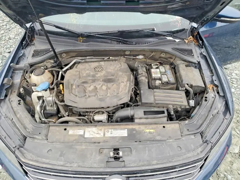 2019 VOLKSWAGEN PASSAT WOLFSBURG  