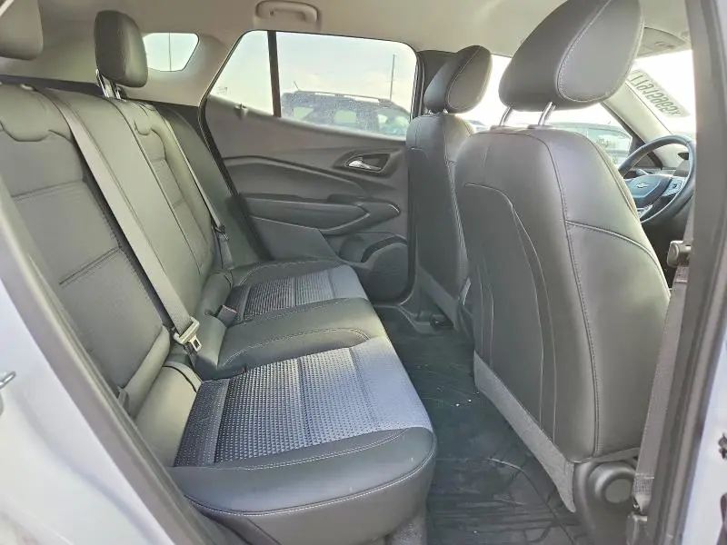 2025 CHEVROLET TRAX 1LT  