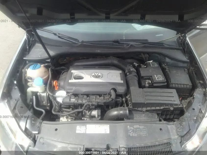 2011 VOLKSWAGEN GTI W/SUNROOF PZEV