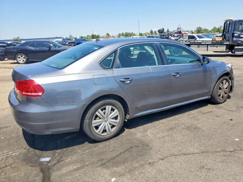 2013 VOLKSWAGEN PASSAT S  