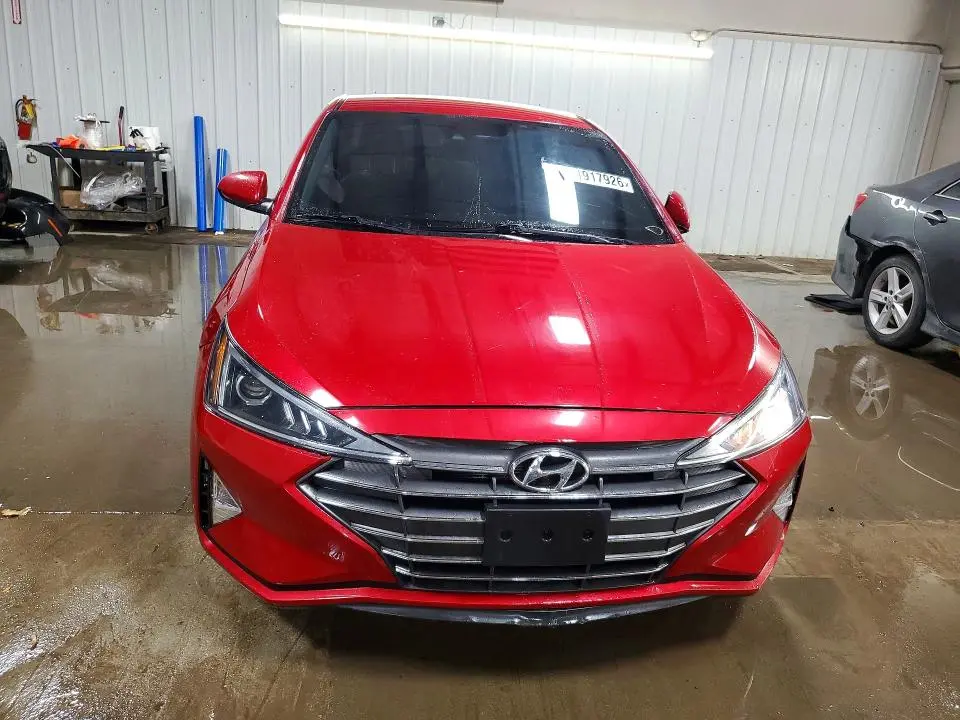 2020 HYUNDAI ELANTRA SEL  