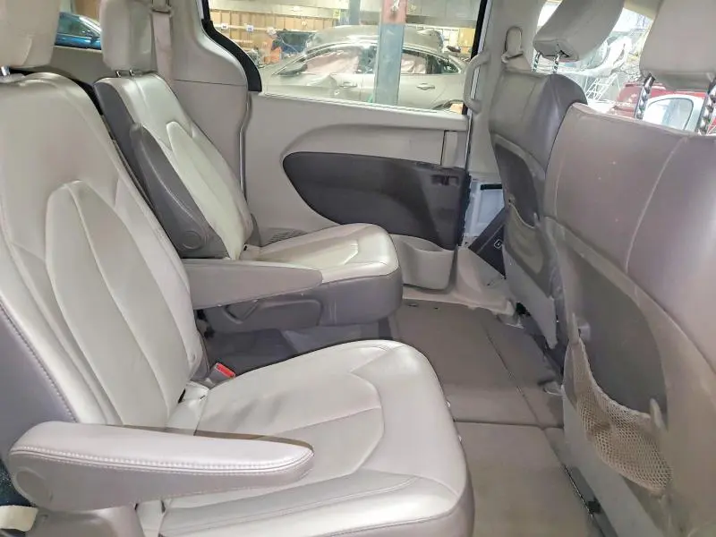 2017 CHRYSLER PACIFICA TOURING L  