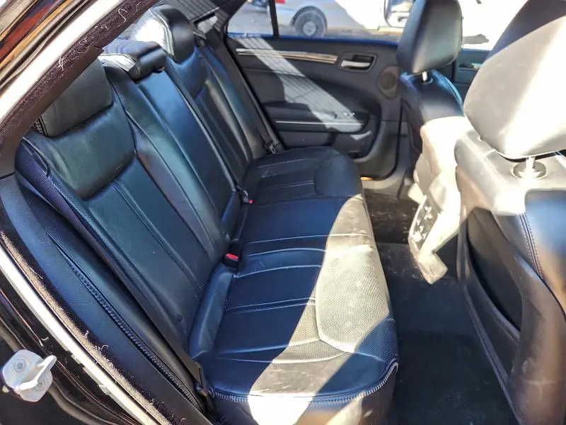 2013 CHRYSLER 300C VARVATOS  