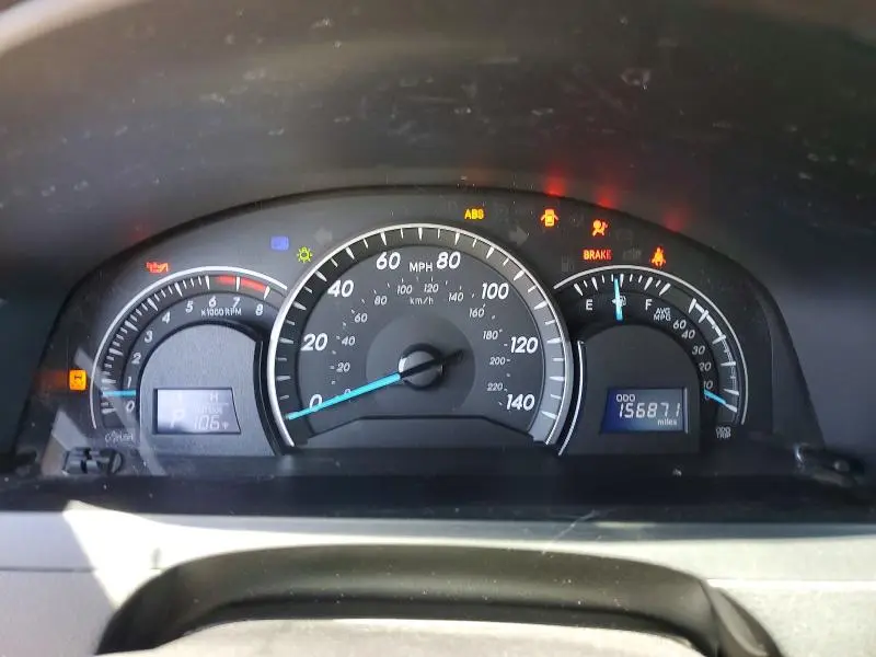 2014 TOYOTA CAMRY LE  