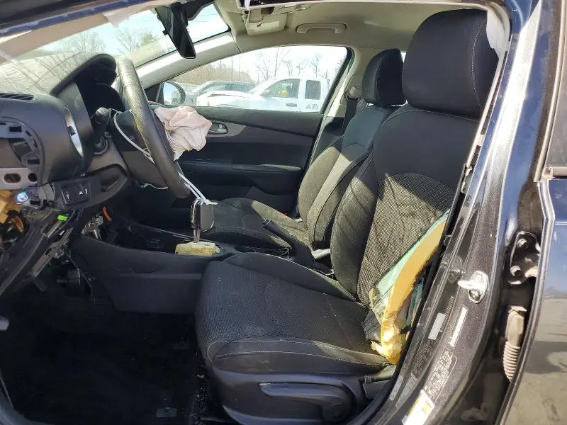 2019 KIA FORTE FE  