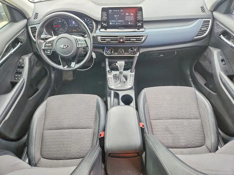 2021 KIA SELTOS S  