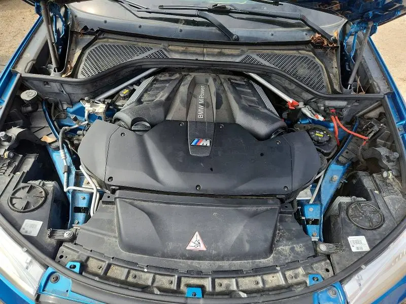 2015 BMW X6 M  