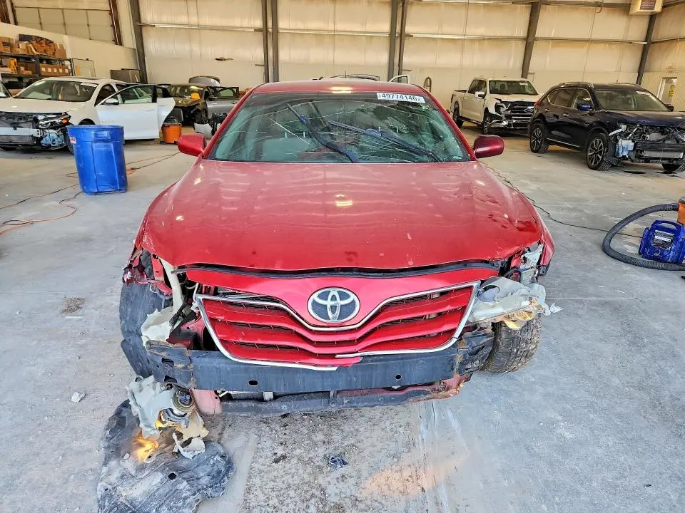 2011 TOYOTA CAMRY LE  