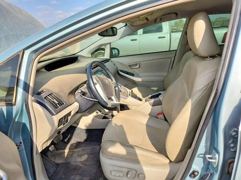 2013 TOYOTA PRIUS FOUR  