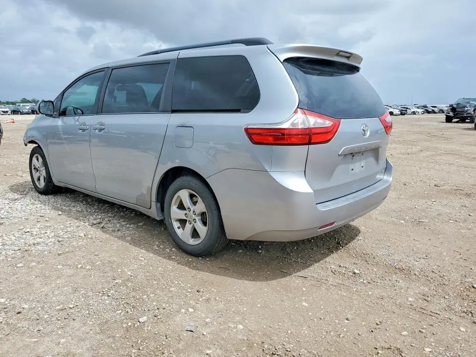 2017 TOYOTA SIENNA LE 8-PASSENGER  