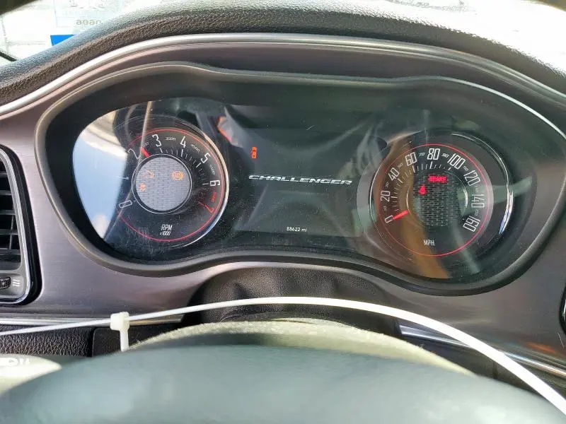 2016 DODGE CHALLENGER SXT  