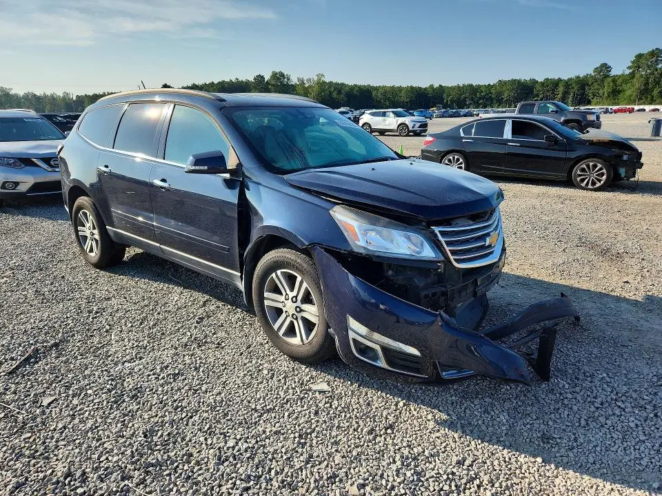 2015 CHEVROLET TRAVERSE LT  