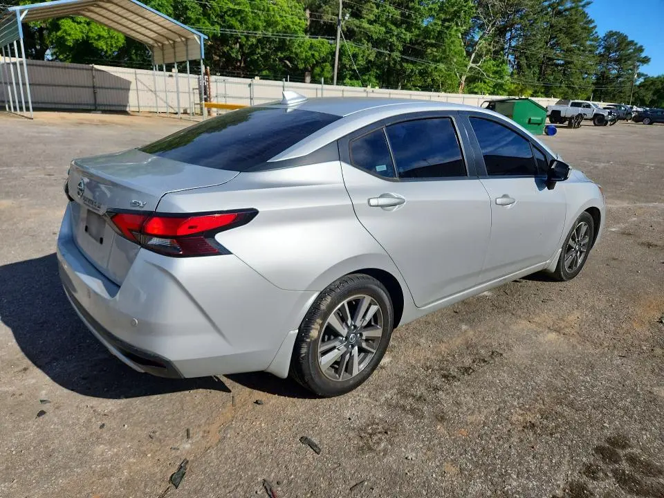 2020 NISSAN VERSA SV  