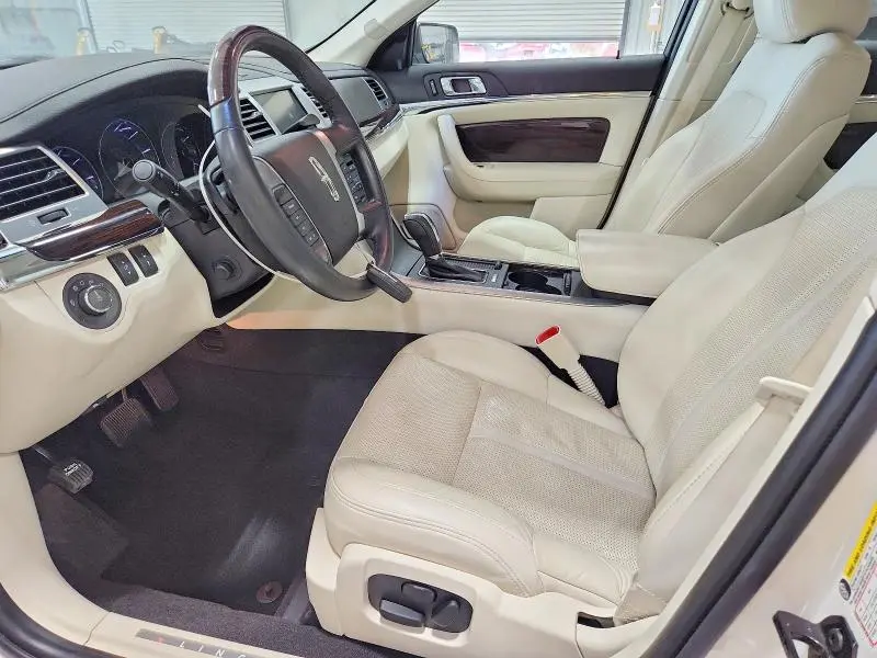 2011 LINCOLN MKS   