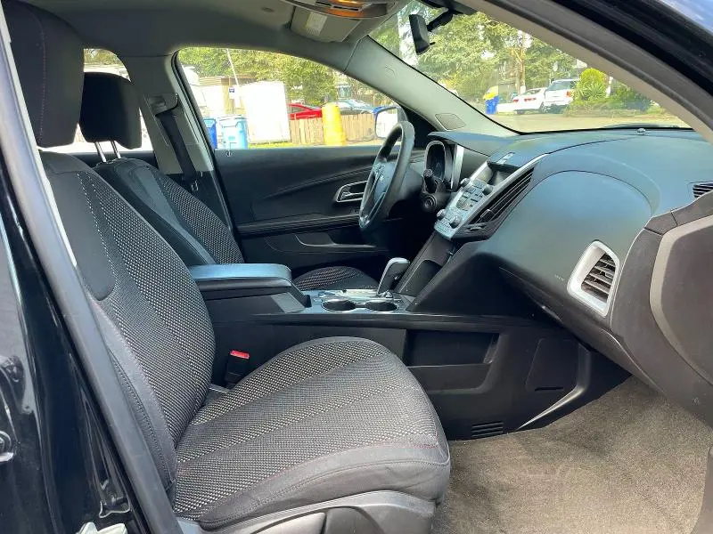 2010 CHEVROLET EQUINOX LT  